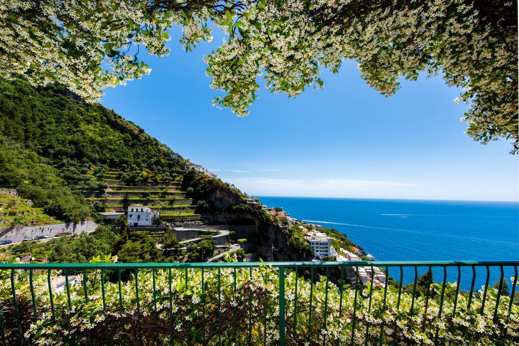 Hotel Pellegrino Праяно Екстериор снимка