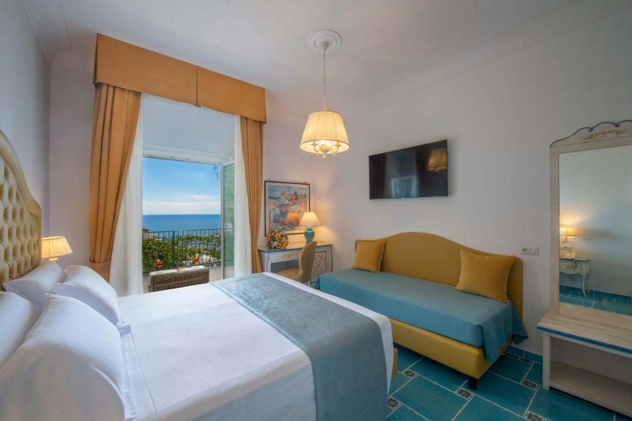 Hotel Pellegrino Праяно Екстериор снимка